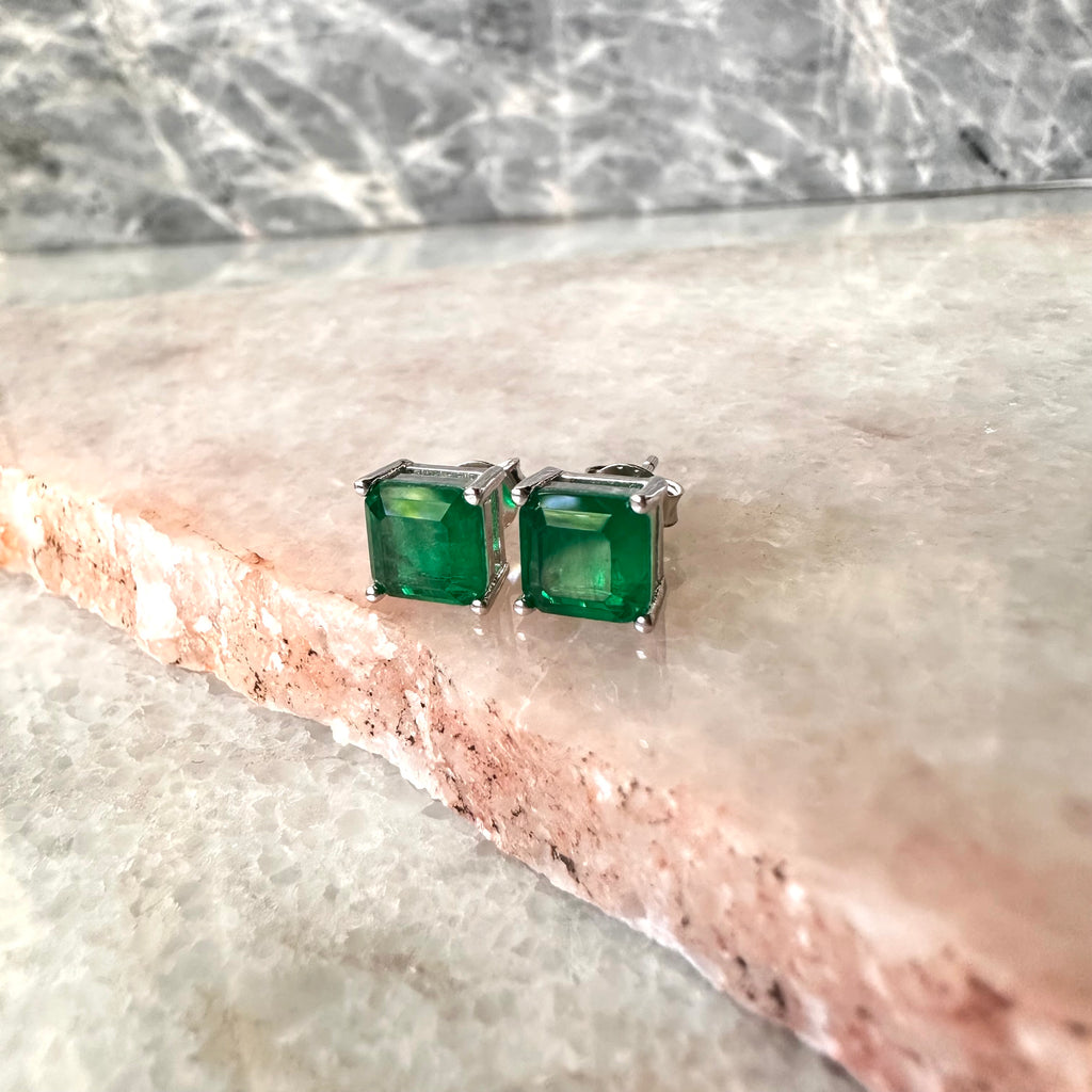 Aretes de plata con circonia tipo esmeralda corte princess