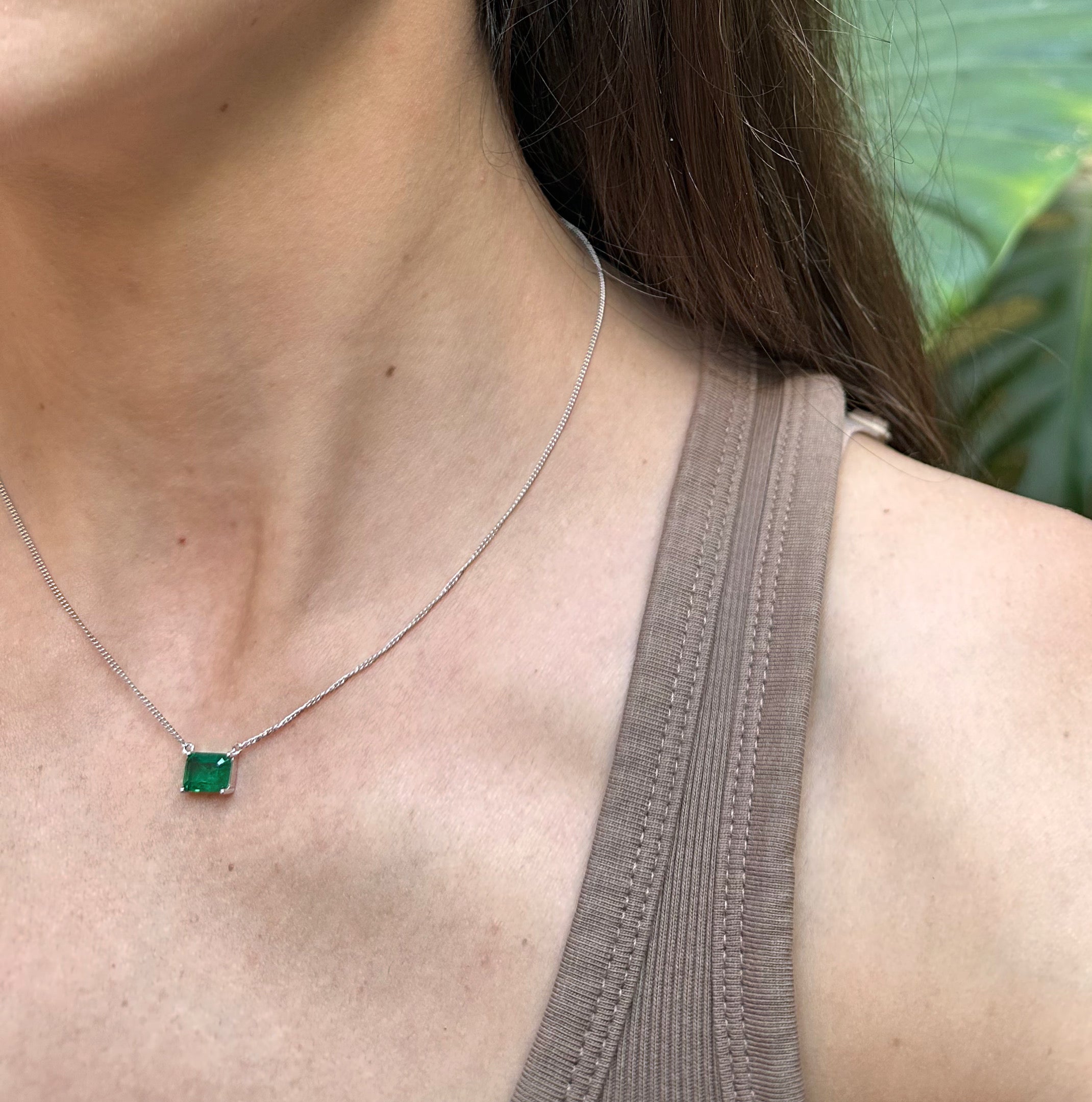 Choker de plata con circonia tipo esmeralda corte baguette